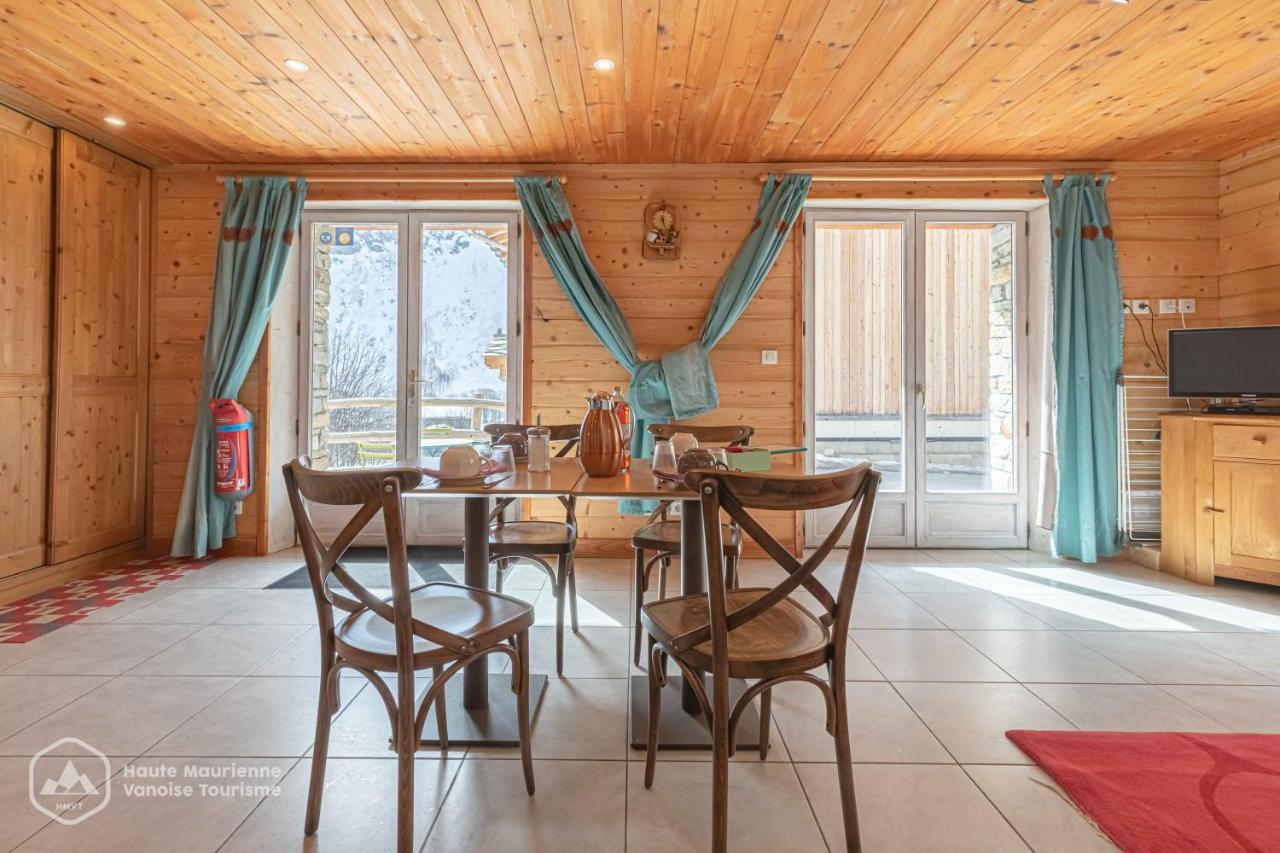 Chalet Le Bois Joli 阿尔克河畔博讷瓦勒 外观 照片