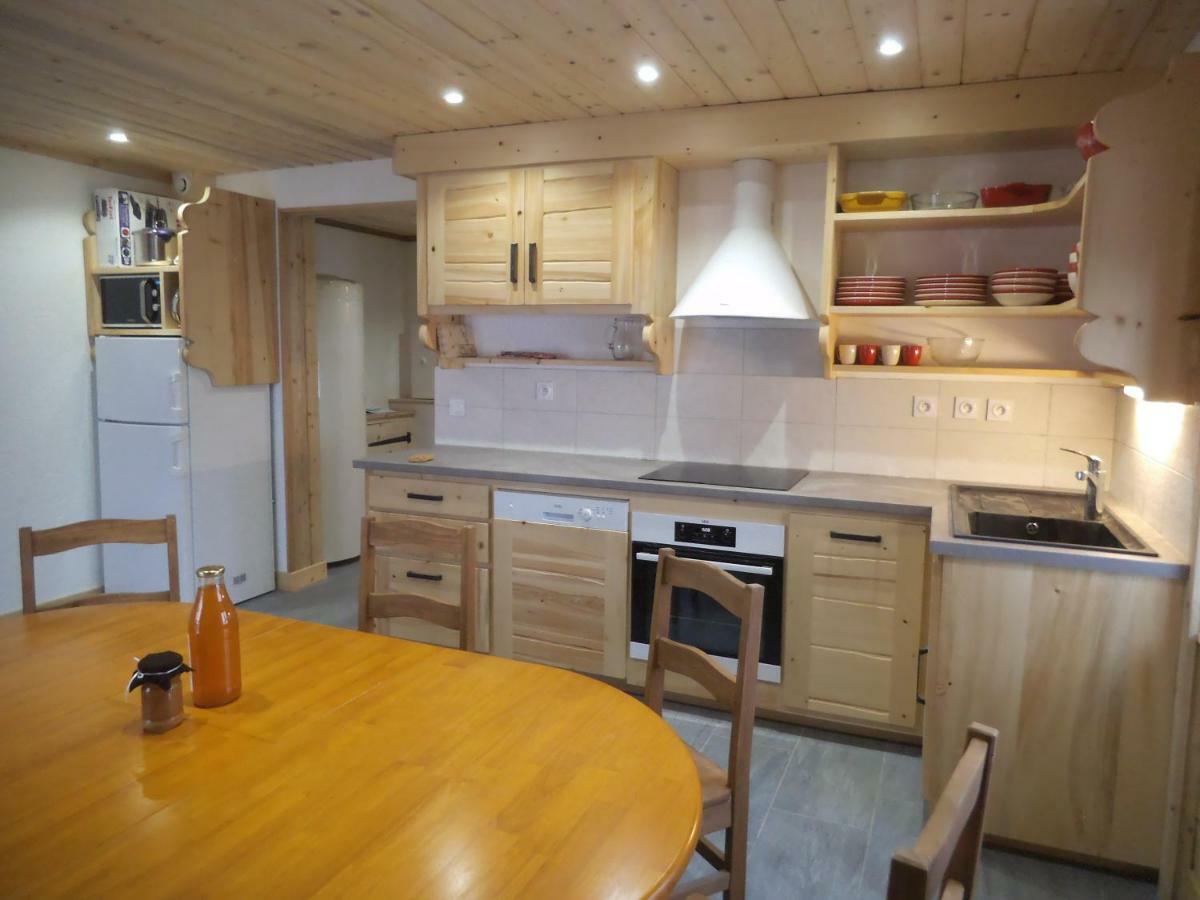Chalet Le Bois Joli 阿尔克河畔博讷瓦勒 外观 照片